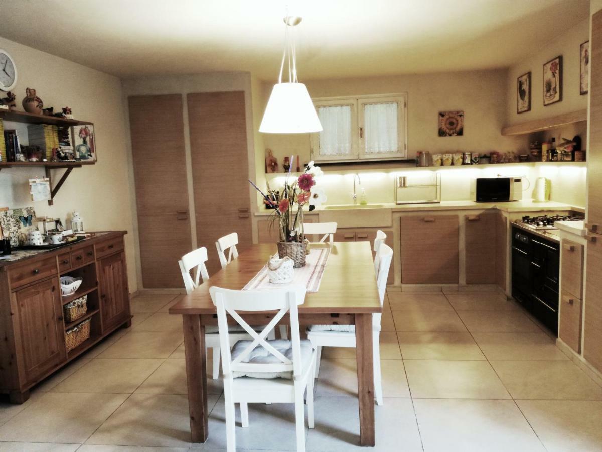 Appartement Il Glicine Di Lucques Extérieur photo