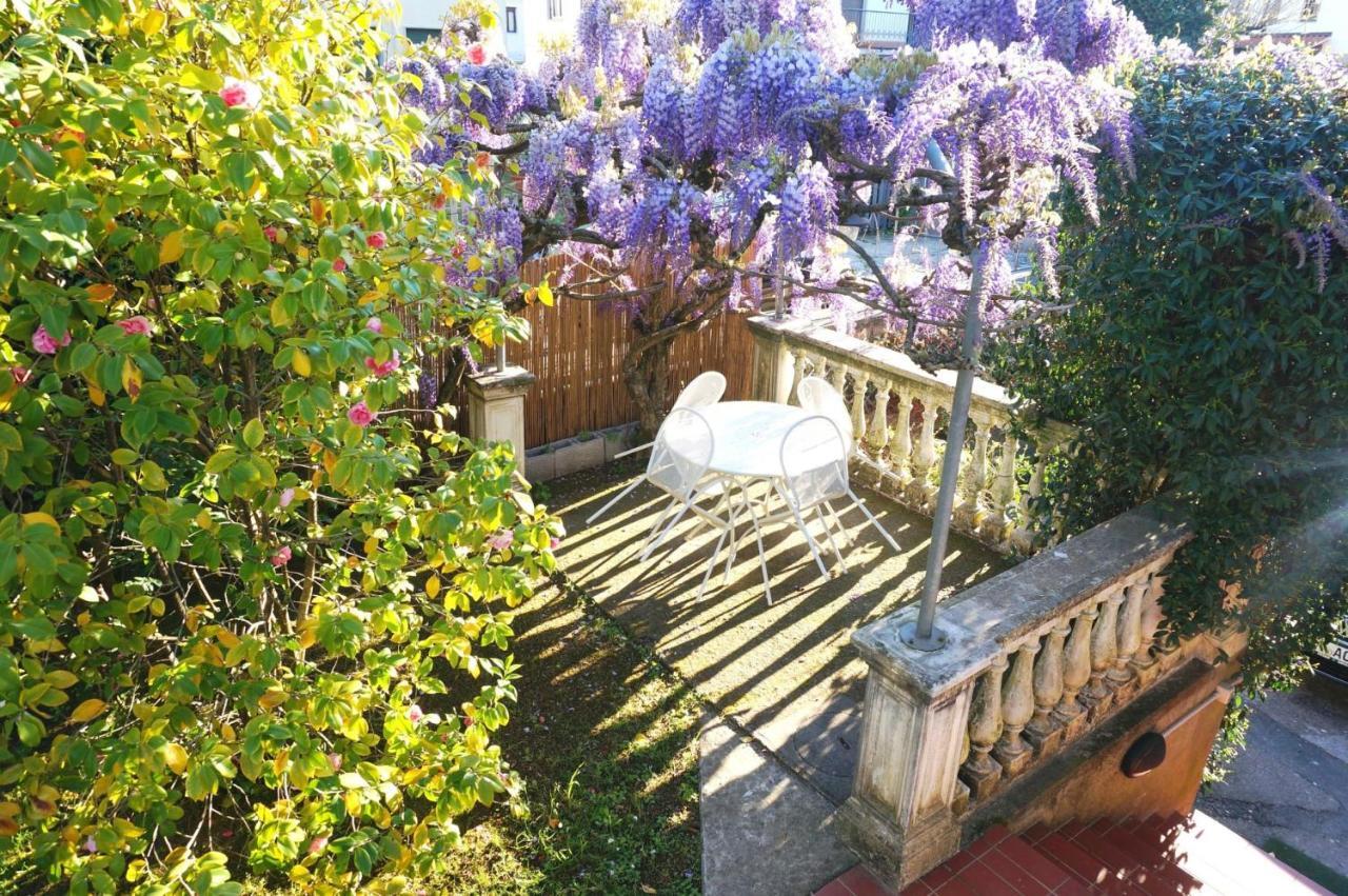 Appartement Il Glicine Di Lucques Extérieur photo
